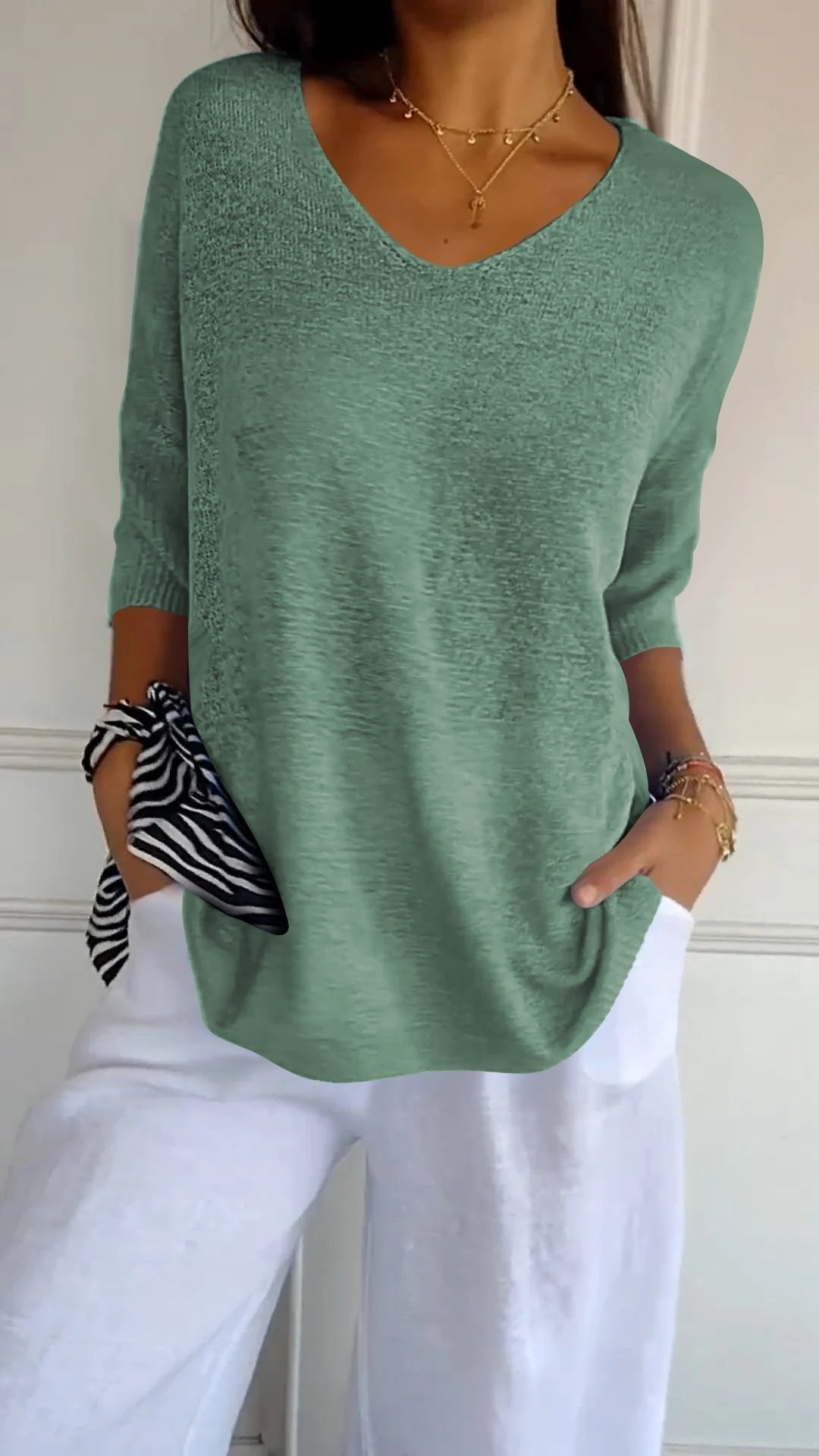 Kit 3 Blusas Luna® em Malha Leve – Decote V — Dama Lirys